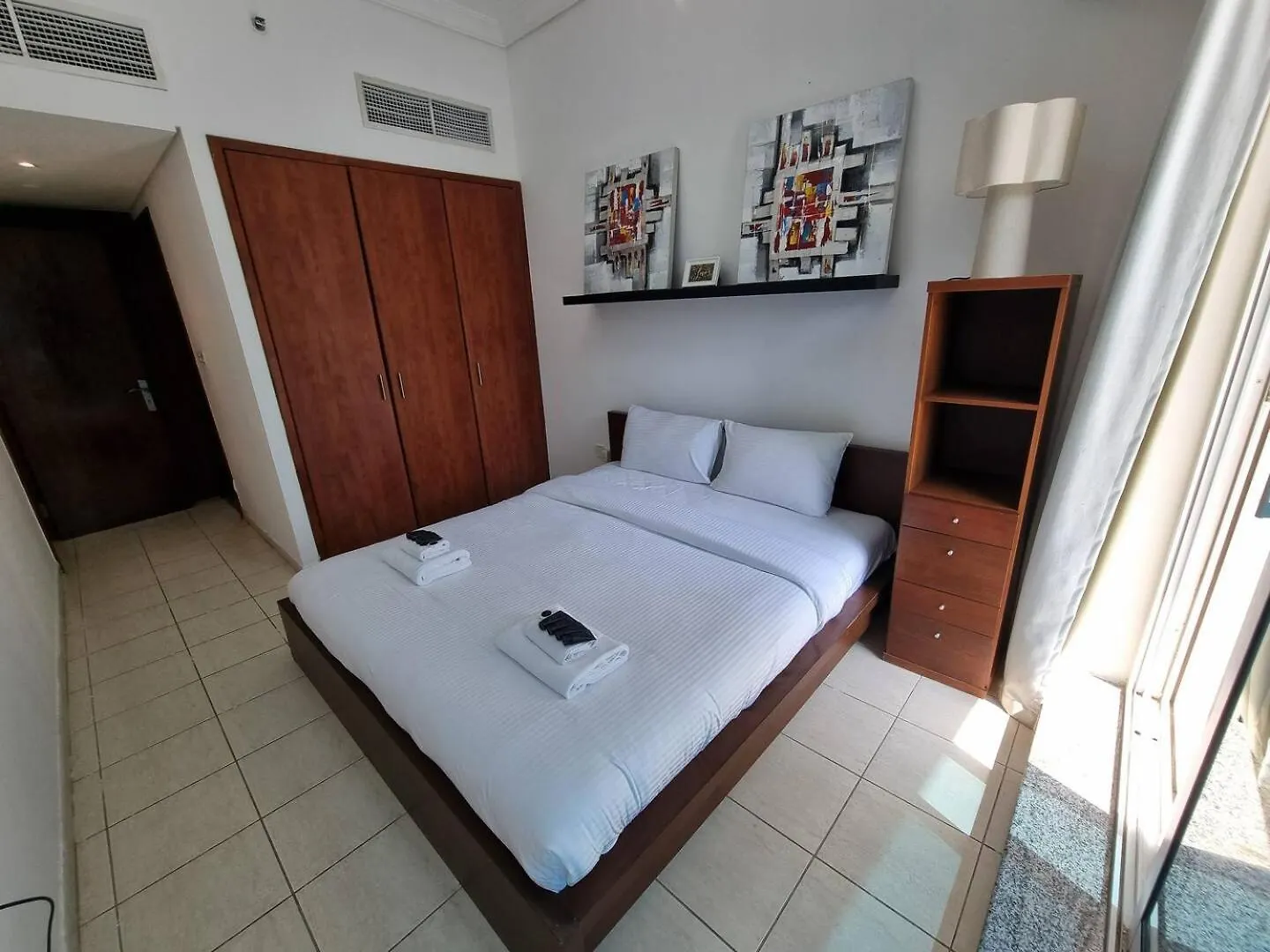 Apartment Lake Terrace Cluster D 1Bd 4-Min Walk To Metro Dubai United Arab Emirates