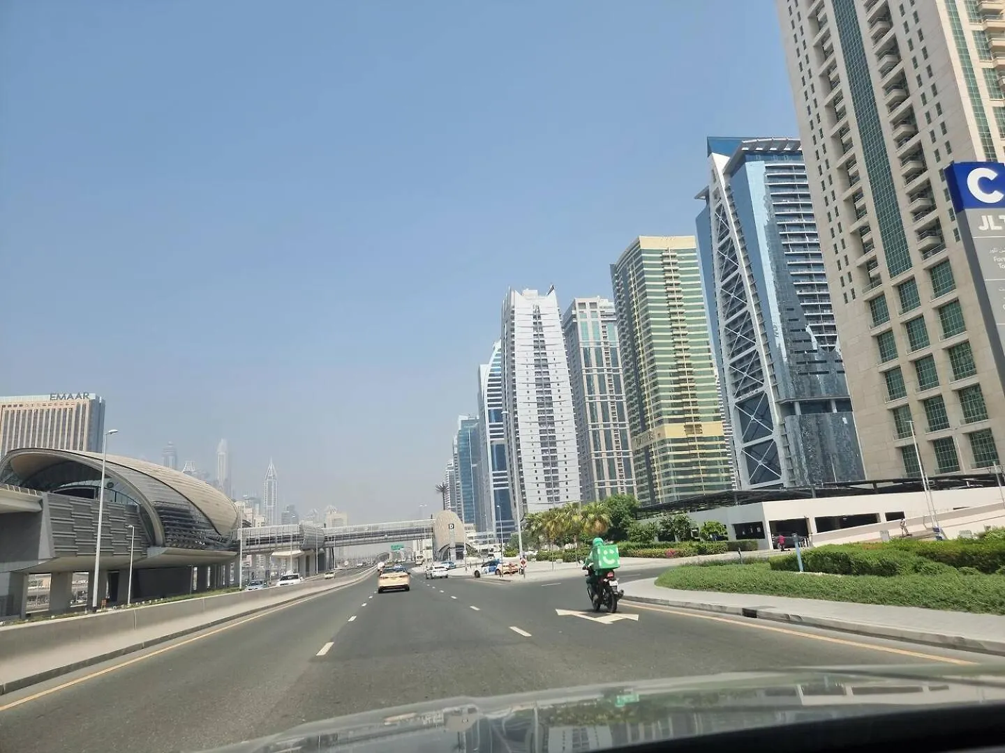 Lake Terrace Cluster D 1Bd 4-Min Walk To Metro Dubai United Arab Emirates