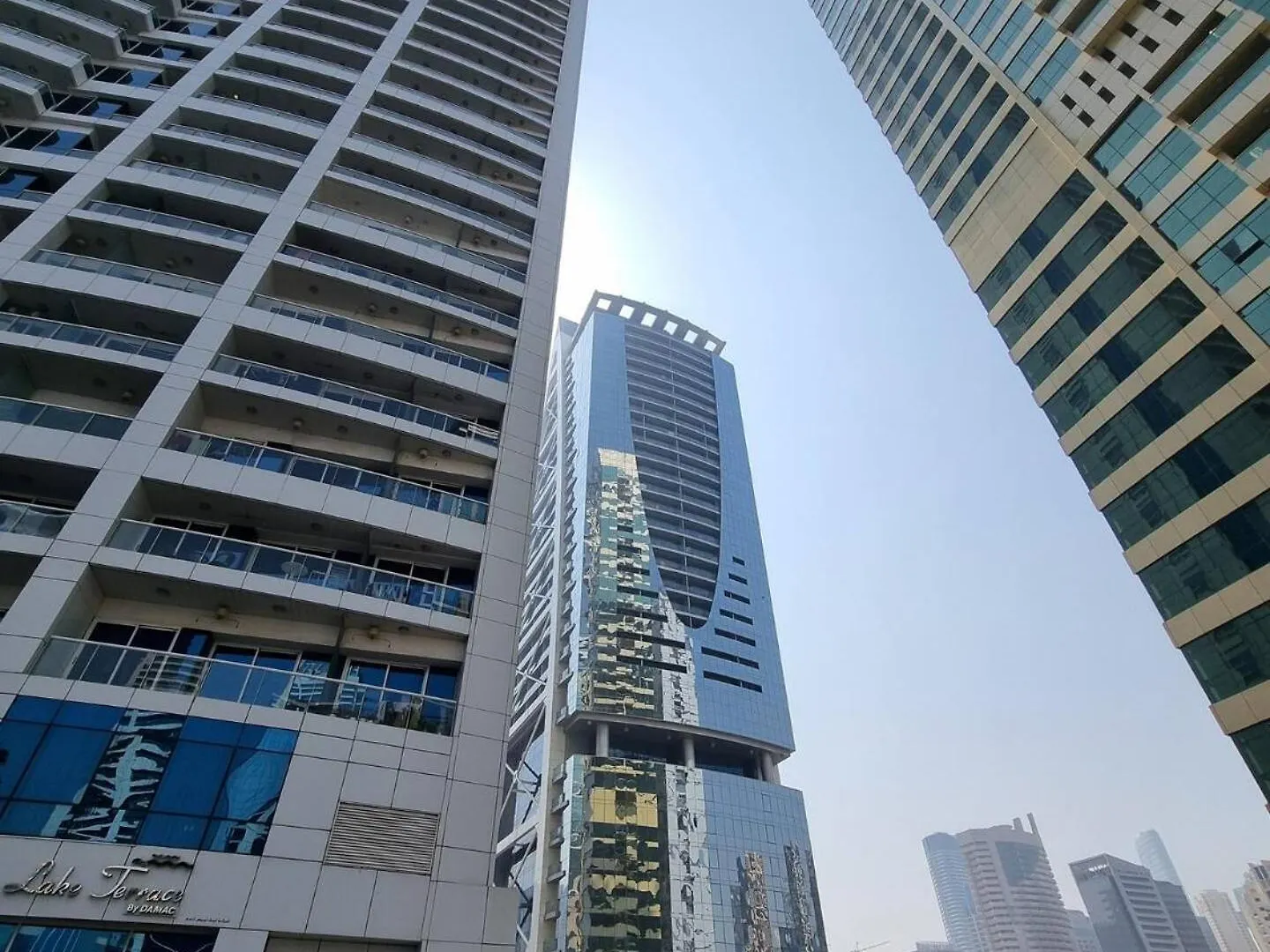 Lake Terrace Cluster D 1Bd 4-Min Walk To Metro Dubai Apartment